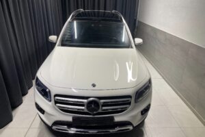 MERCEDES-BENZ GLB 220