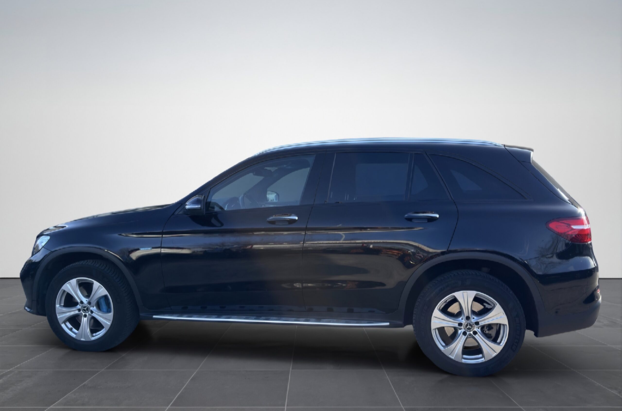 MERCEDES-BENZ GLC 350E