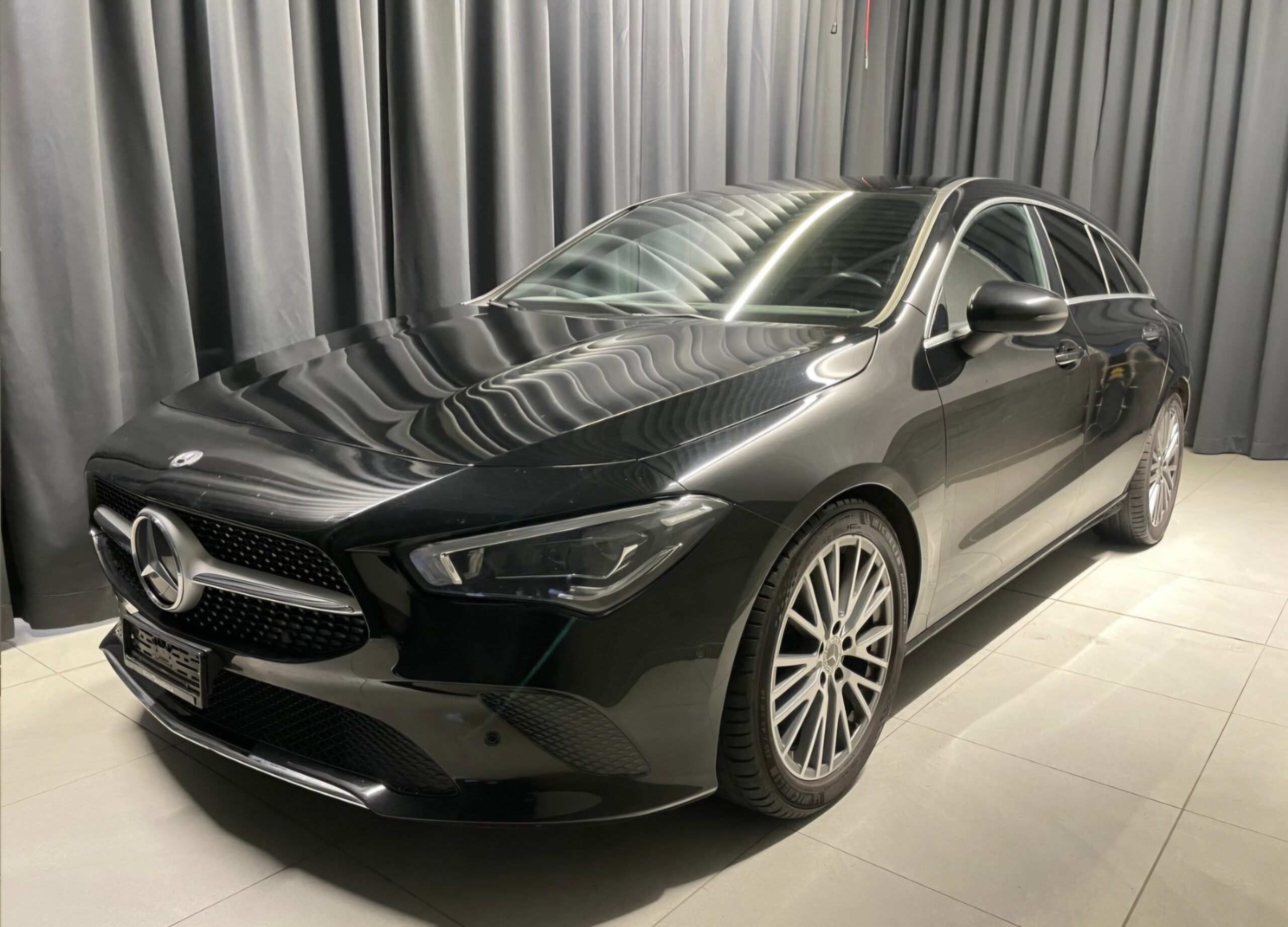 MERCEDES-BENZ CLA 180