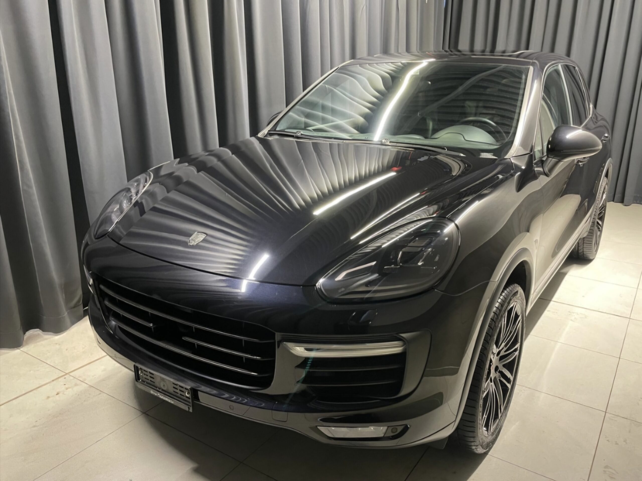 PORSCHE CAYENNE