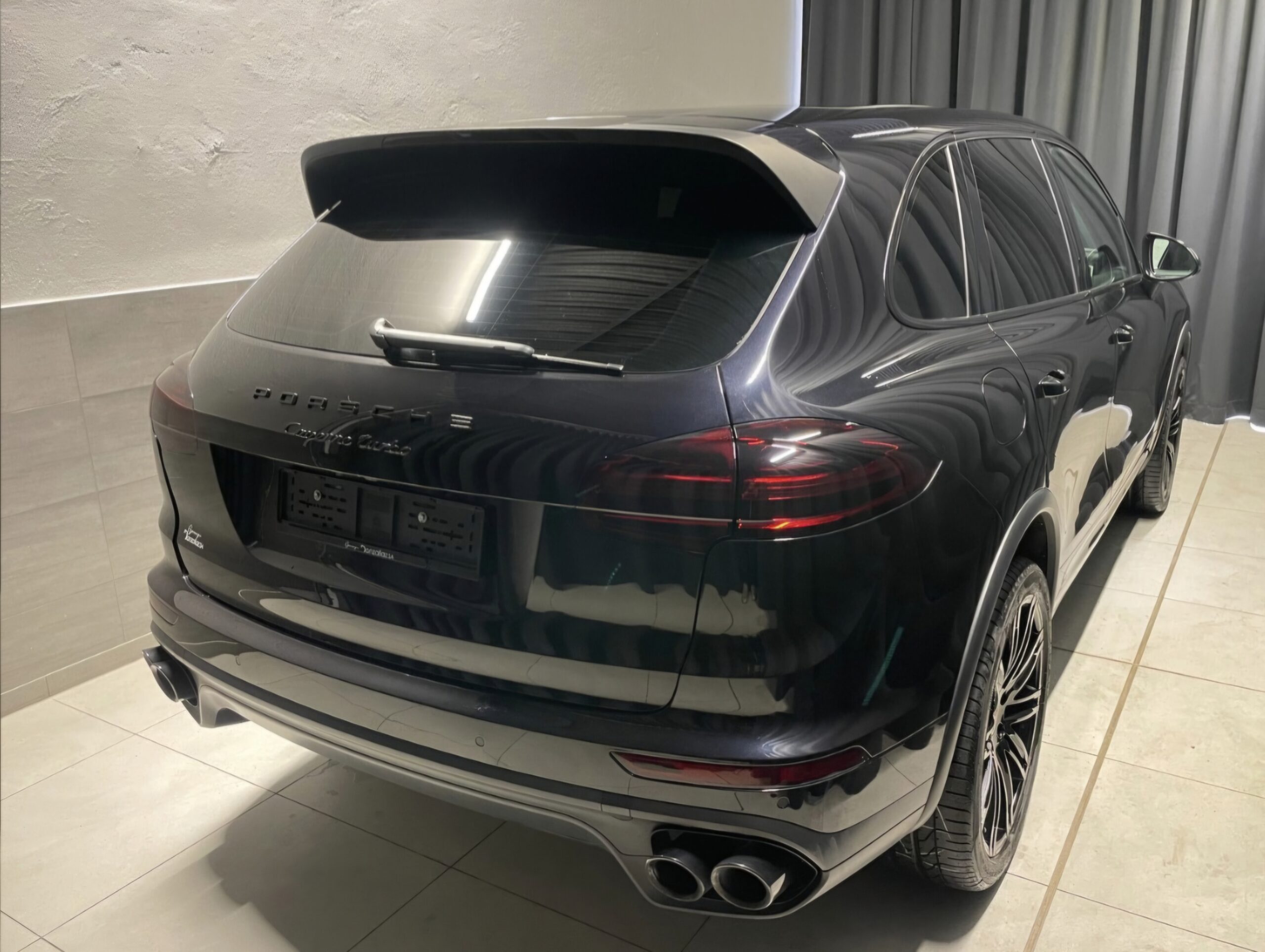 PORSCHE CAYENNE